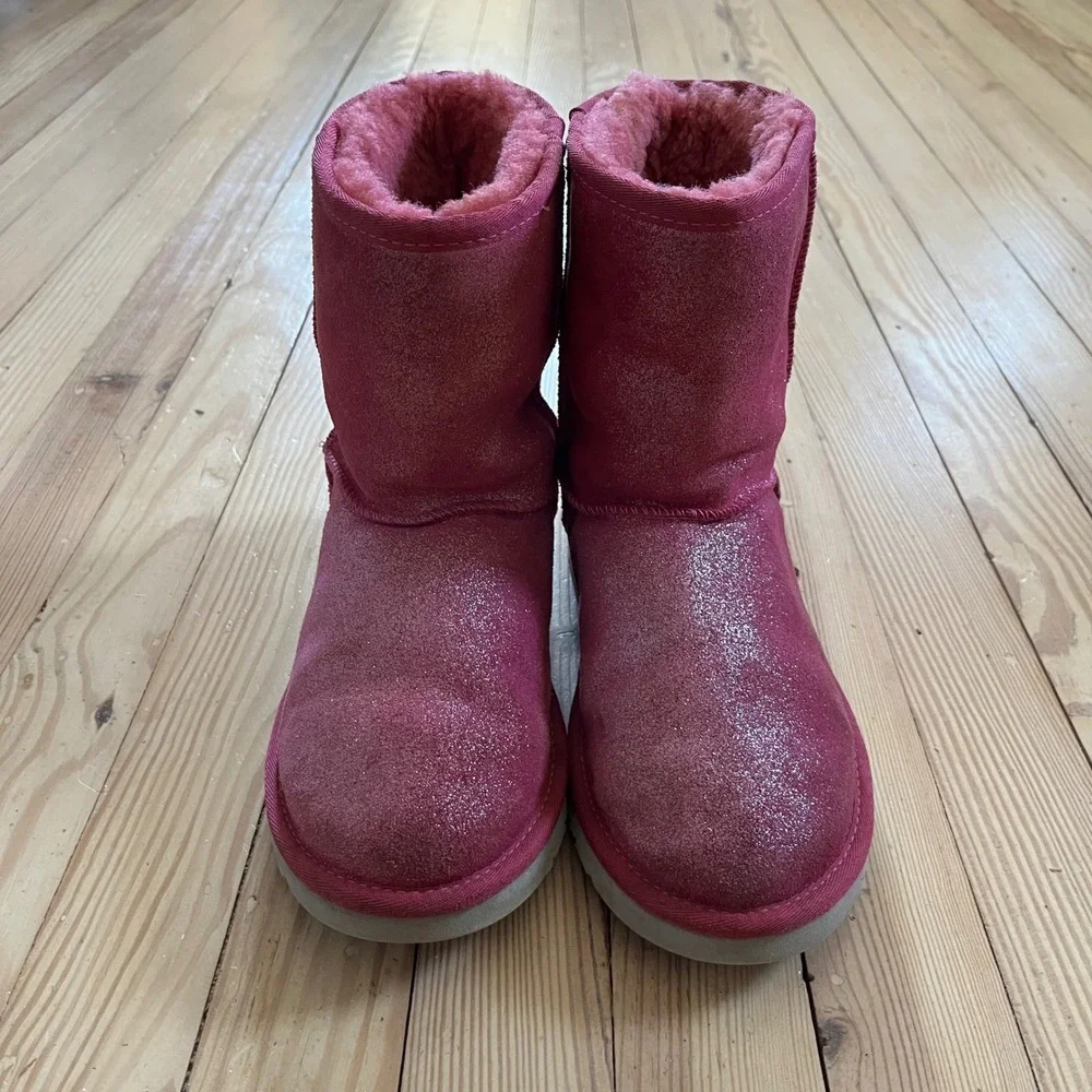 UGG Australia Classic Short Glitter Fuchsia Pink Suede Boots Kids Size 6 1002455